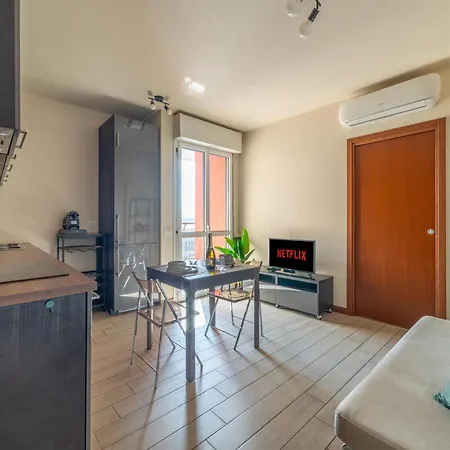 Cos54 - Exclusive - Milan